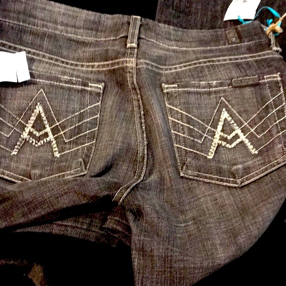 Jeans - Picture 1 of 16